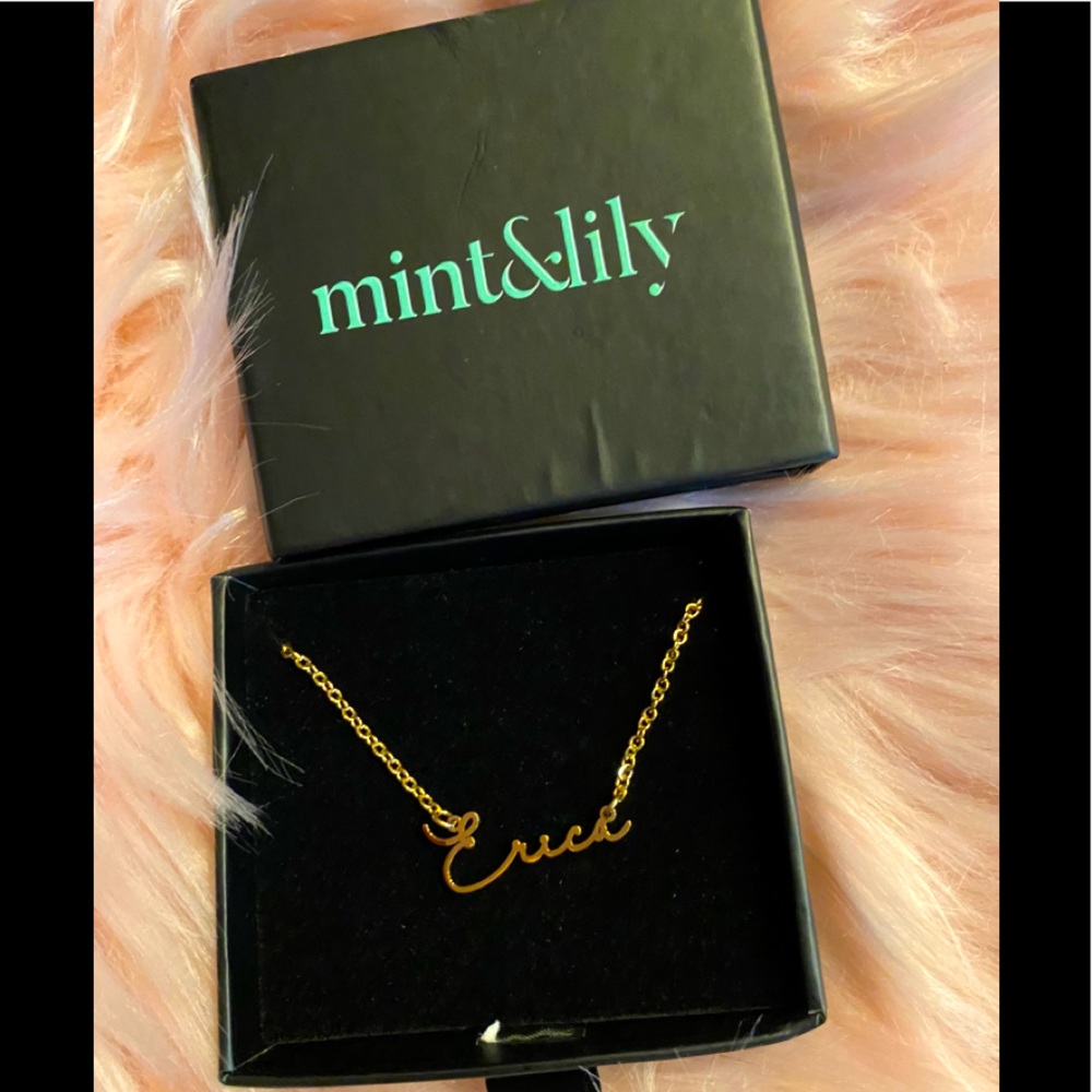 Mint &Lily “Erica” name plate